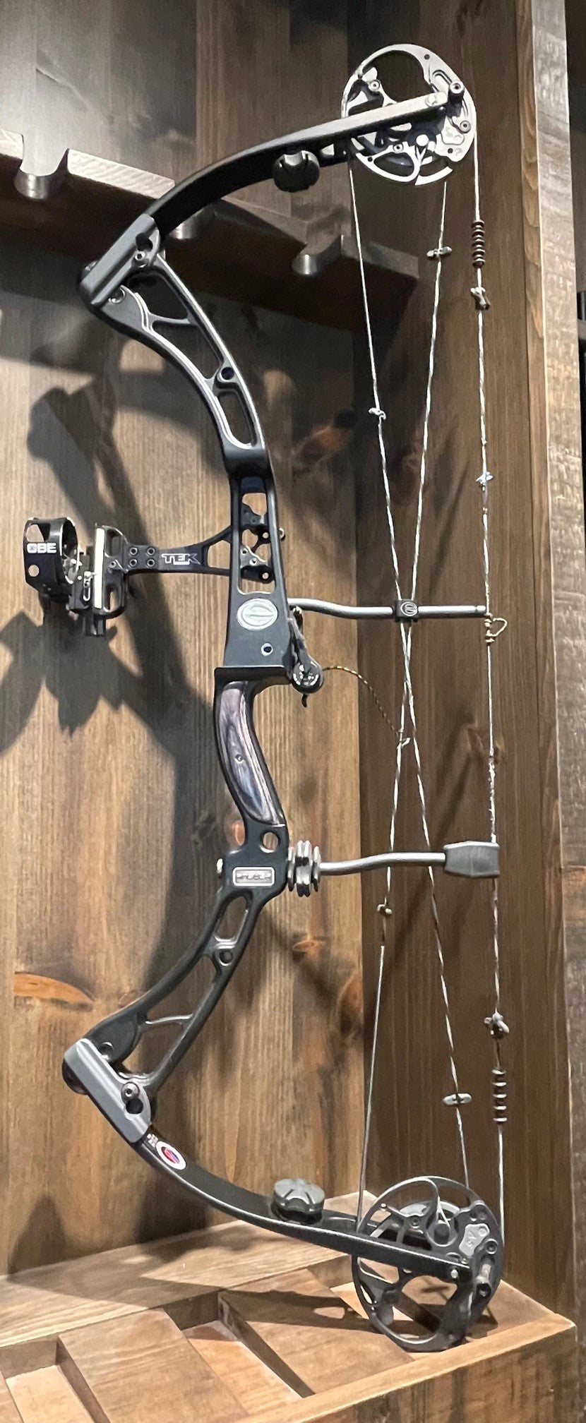 Pre-Owned Elite Answer 60lbs 28"